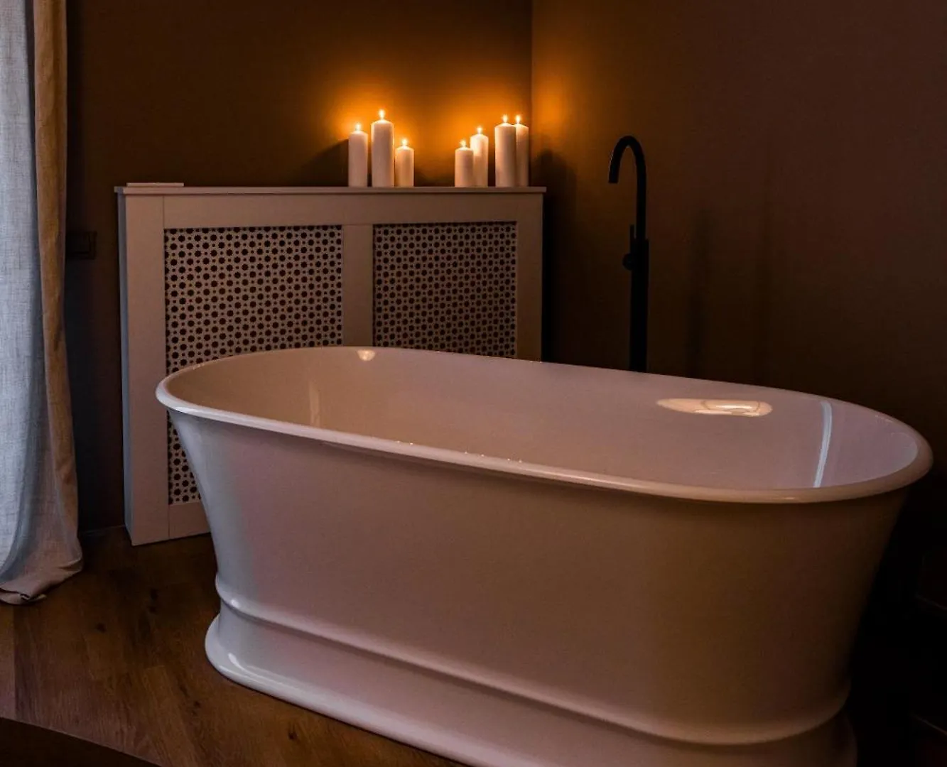 Downtown Calea Victoriei 100 Jacuzzi&Sauna&Bathtub 布加勒斯特 公寓