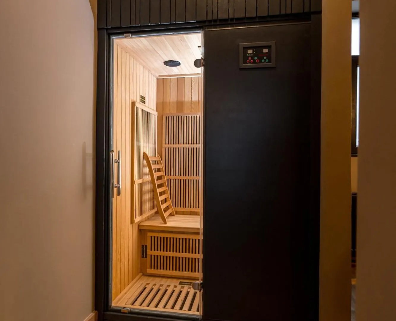 Downtown Calea Victoriei 100 Jacuzzi&Sauna&Bathtub 布加勒斯特 罗马尼亚