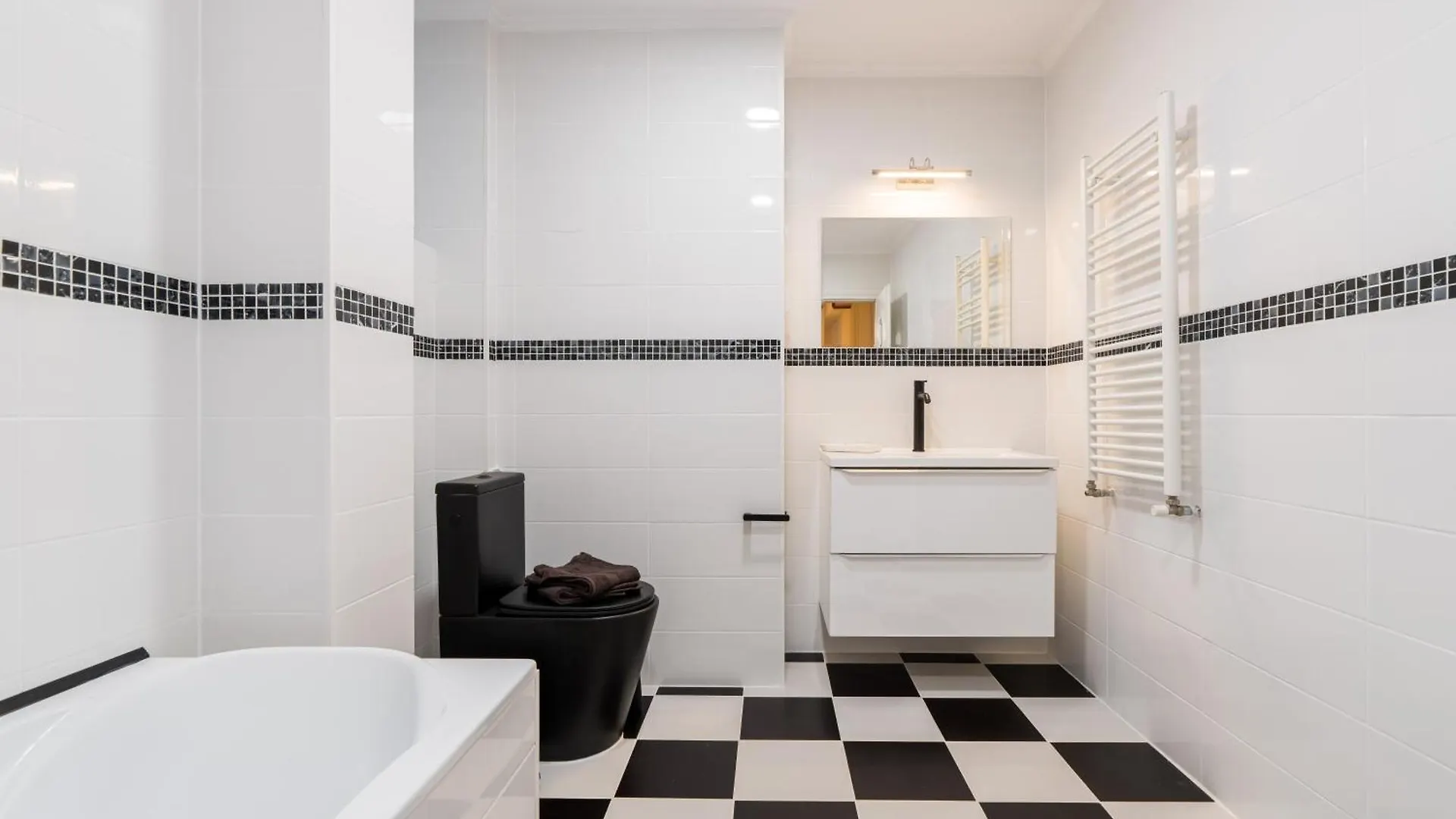 Downtown Calea Victoriei 100 Jacuzzi&Sauna&Bathtub 布加勒斯特 0*,